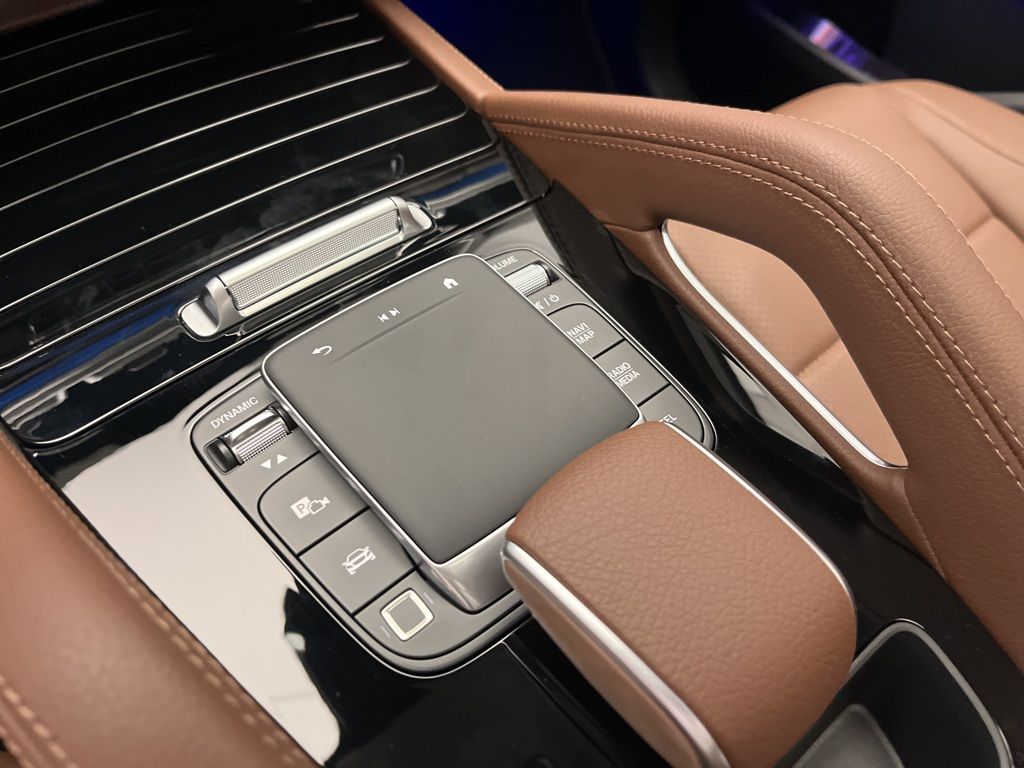 Thumbnail: 2026 Mercedes-Benz GLE - 20