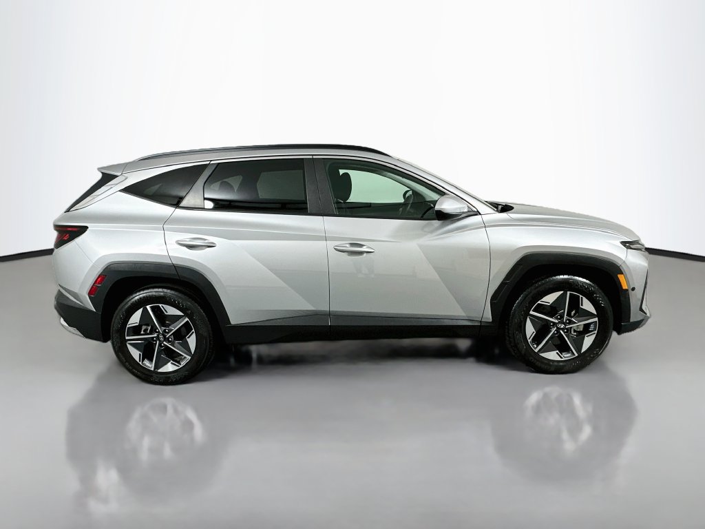 Thumbnail: 2025 Hyundai Tucson - 4