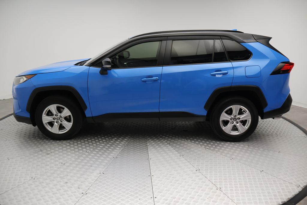 Thumbnail: 2019 Toyota RAV4 - 12