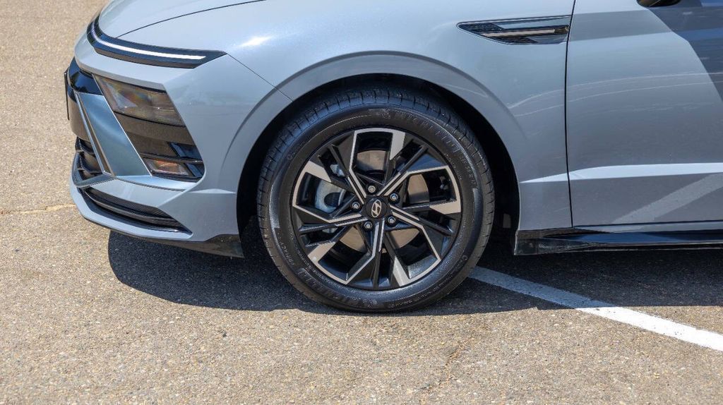 Used 2024 Hyundai Sonata SEL 4D Sedan