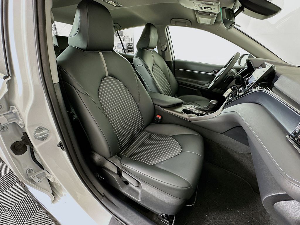 2023 Toyota Camry SE 26
