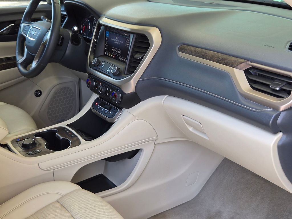 Used 2023 GMC Acadia SUV