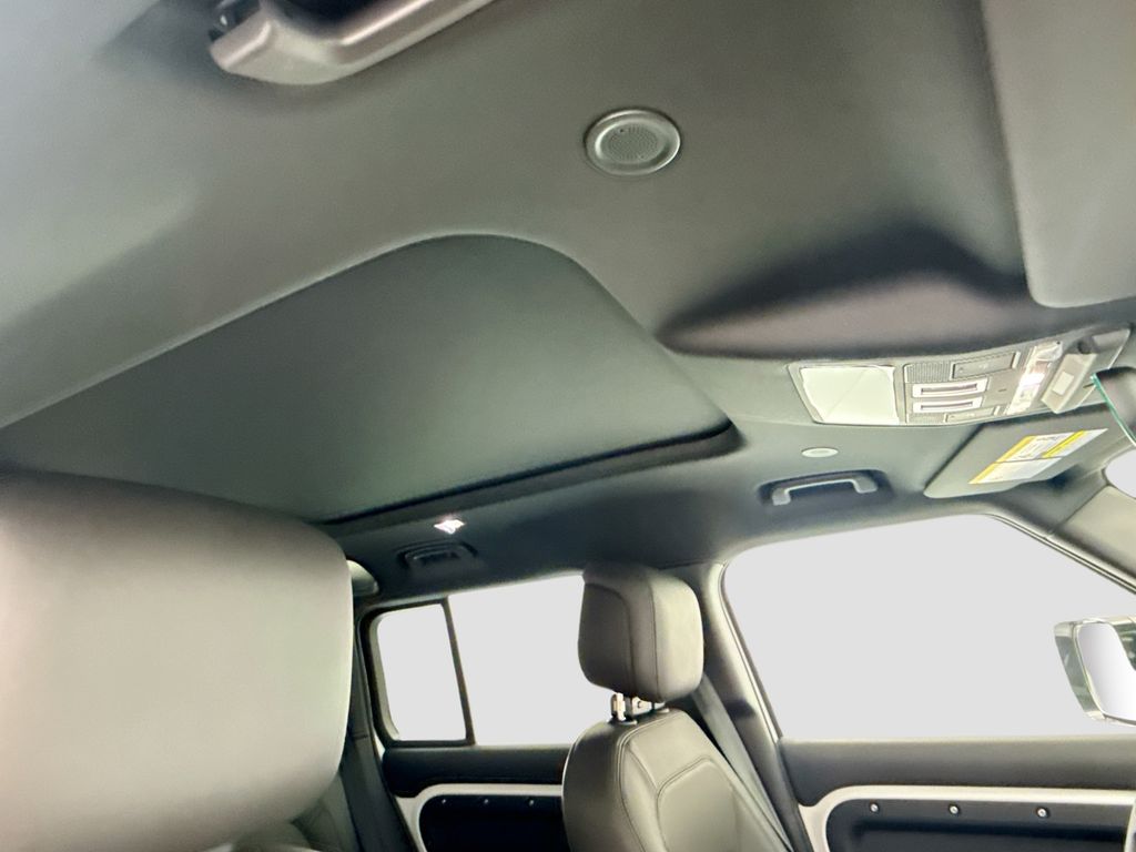 Thumbnail: 2026 Land Rover Defender - 17