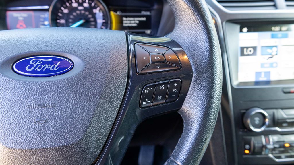 Used 2018 Ford Explorer XLT 4D Sport Utility