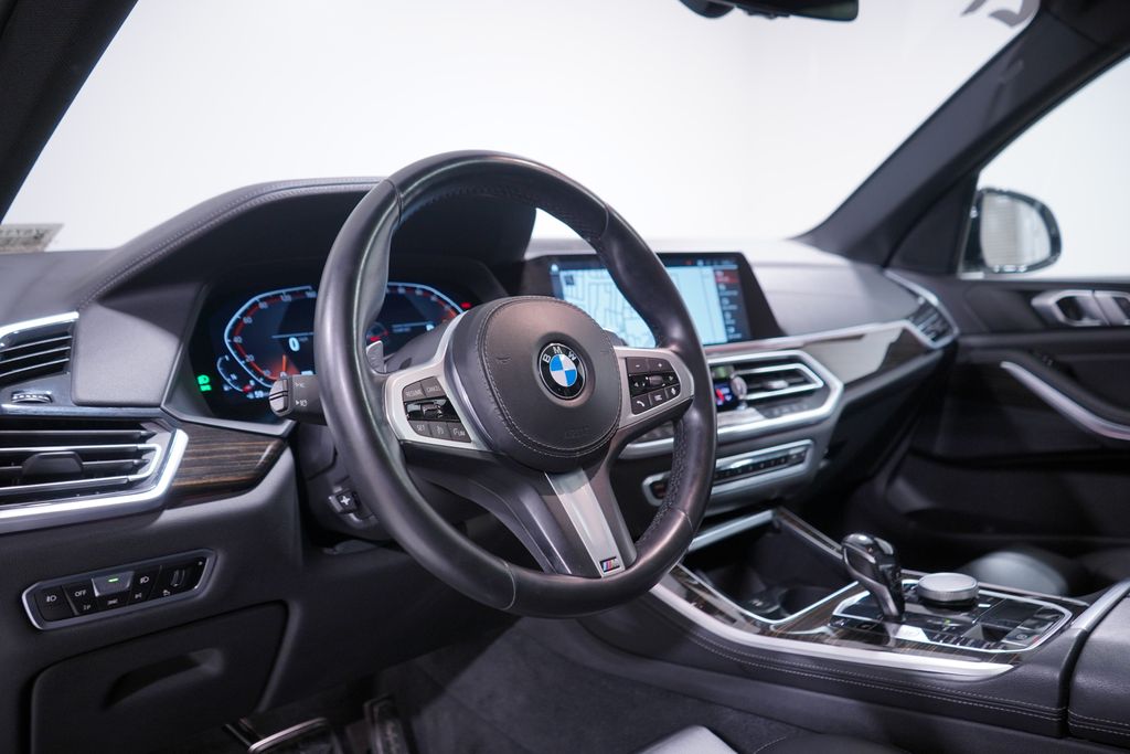 Thumbnail: 2021 BMW X5 - 6