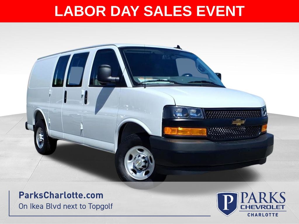 Summit White 2026 Chevrolet Express Cargo Van Rear-Wheel Drive 8-Speed Automatic