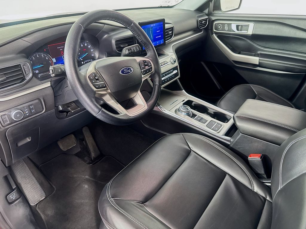 Used Car 2022 Ford Explorer  Xlt For Sale Under $30,000 In Austin, Texas