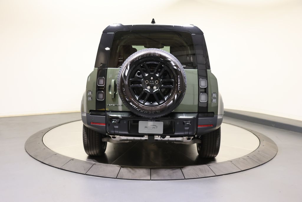 Thumbnail: 2026 Land Rover Defender - 4
