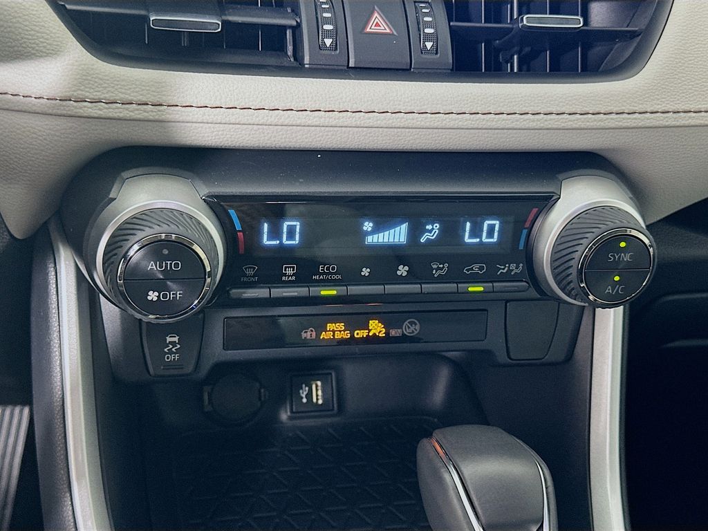 Thumbnail: 2023 Toyota RAV4 - 16
