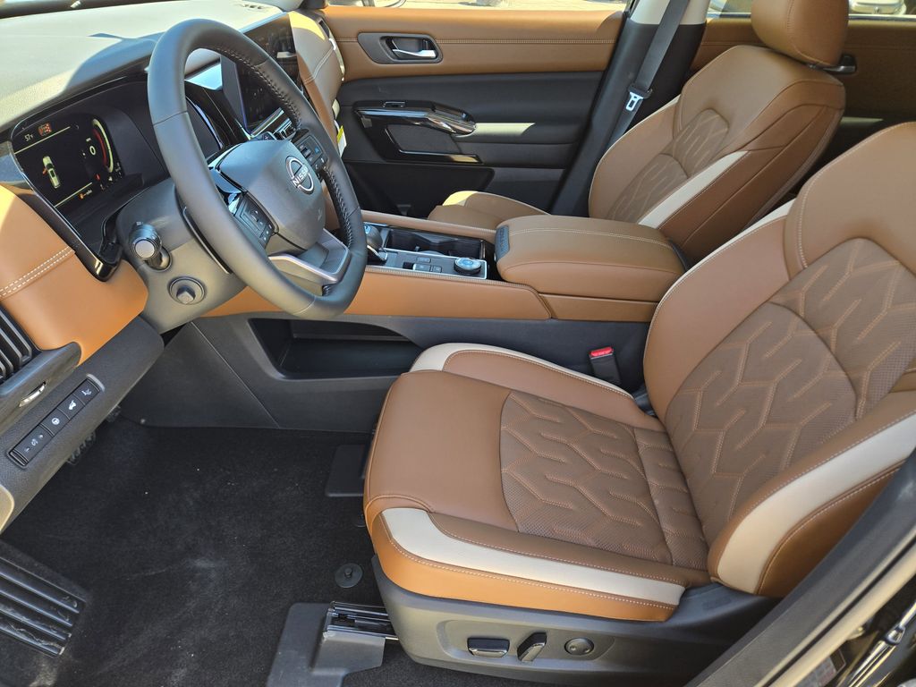 2026 Nissan Pathfinder Platinum Black at Bravo Nissan