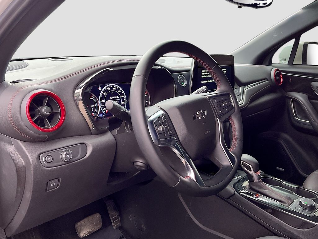 Used 2025 Beige Chevrolet RS image 9