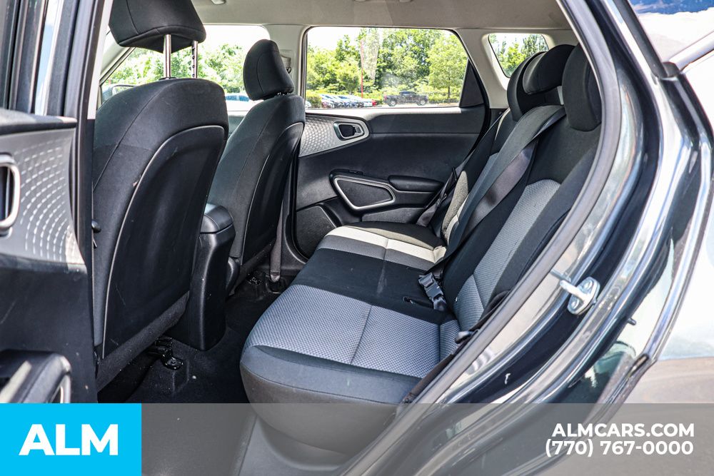 2023 Kia Soul LX photo 16