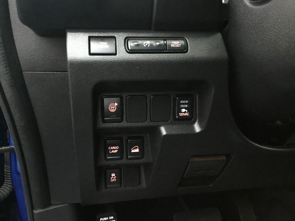 Thumbnail: 2024 Nissan Frontier - 18