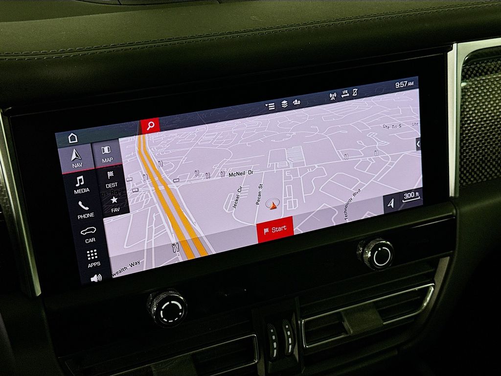 2022 Porsche Macan GTS 13