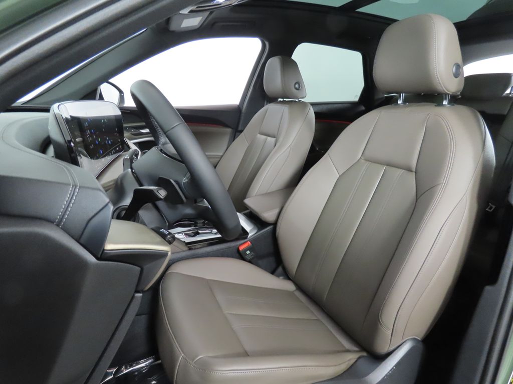 Thumbnail: 2025 Audi Q5 - 29