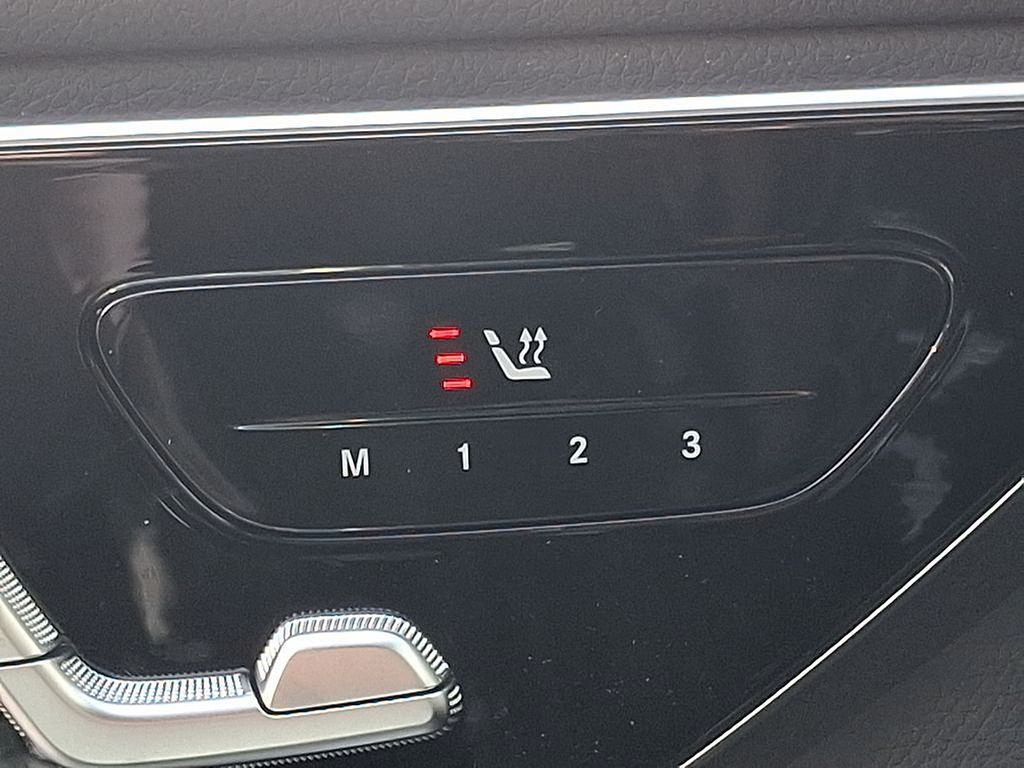 Thumbnail: 2025 Mercedes-Benz GLC - 17