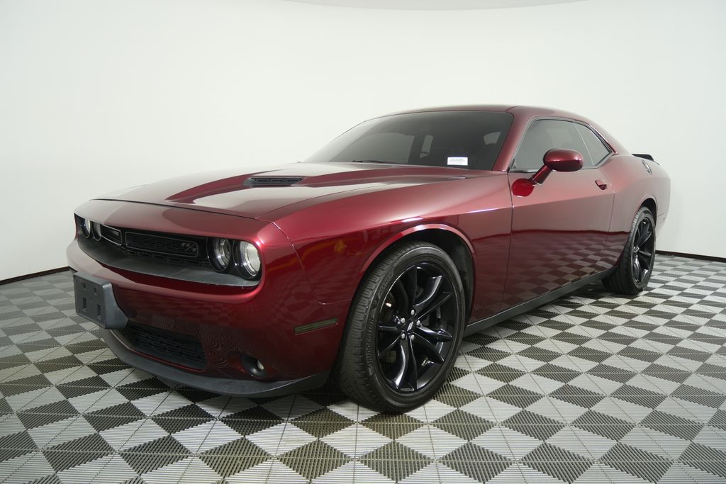 Thumbnail: 2017 Dodge Challenger - 7