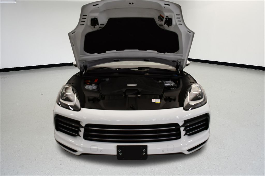 Thumbnail: 2023 Porsche Cayenne - 13