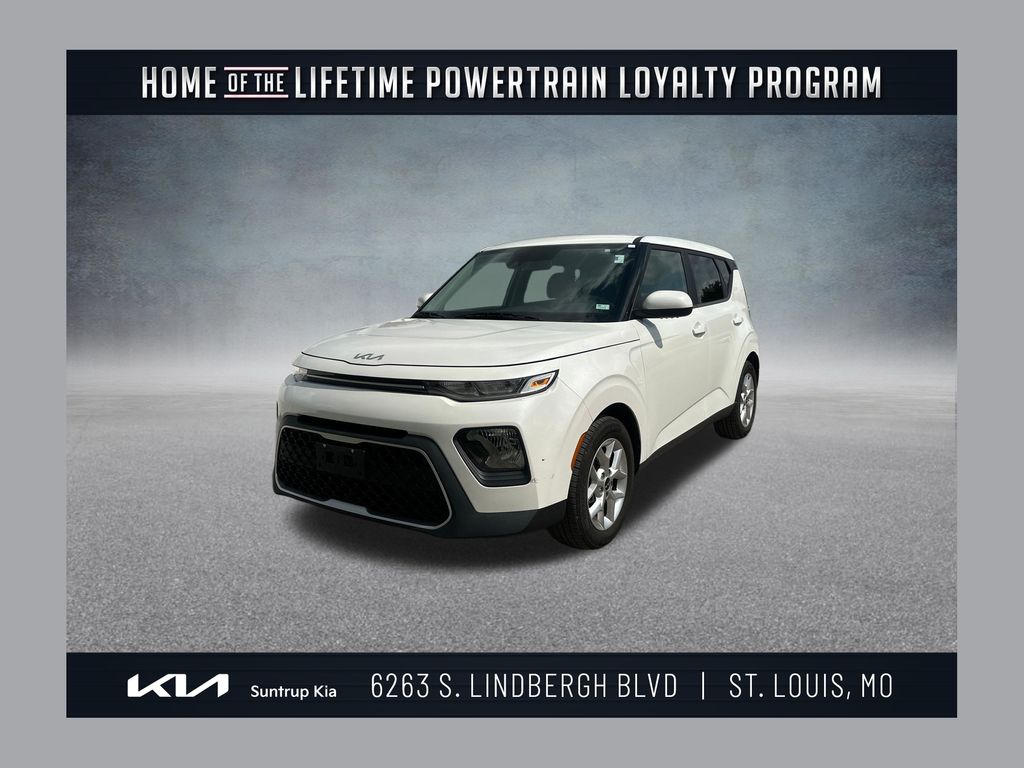 Snow White Pearl 2022 Kia Soul SUV / Crossover Front-Wheel Drive Continuously Variable Transmission