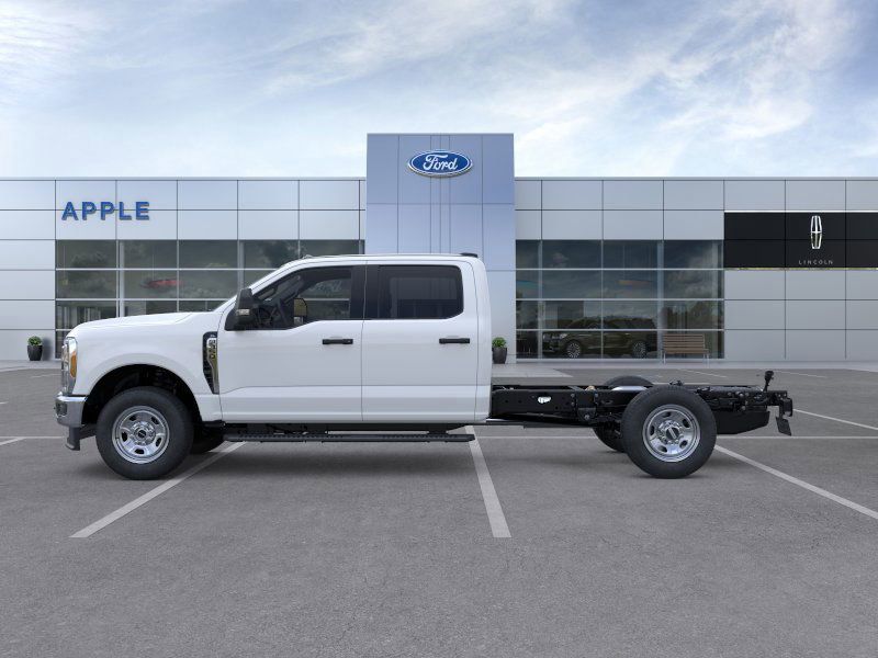 2026 Ford F-350 Chassis XL