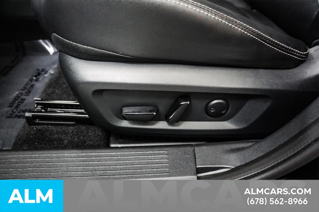 Used 2026 Black Nissan SL image 30