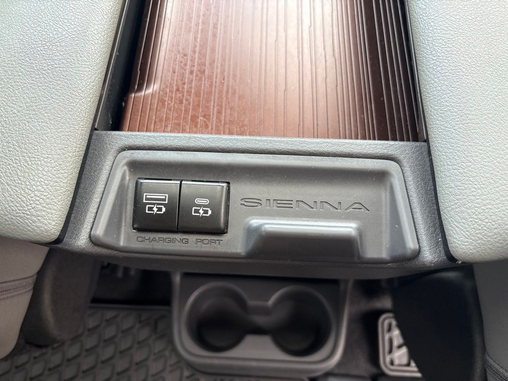 Used 2024 Toyota Sienna Van