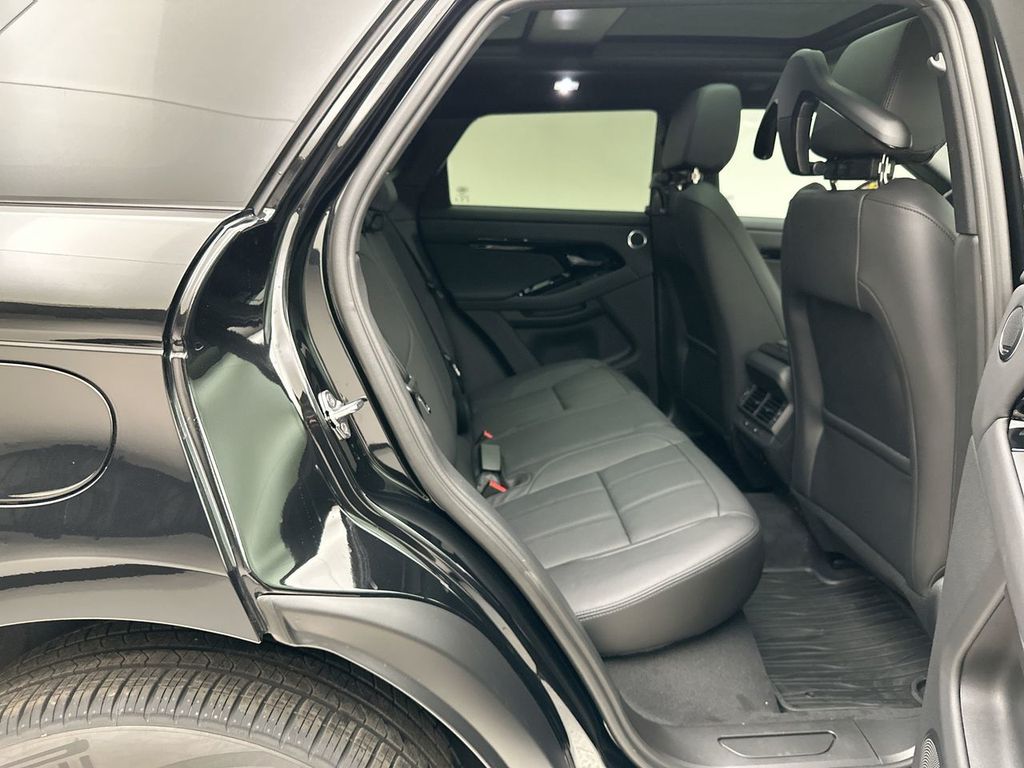 Thumbnail: 2026 Land Rover Range Rover Evoque - 15