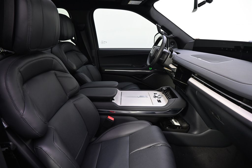 New 2026 Black Lincoln Reserve image 16