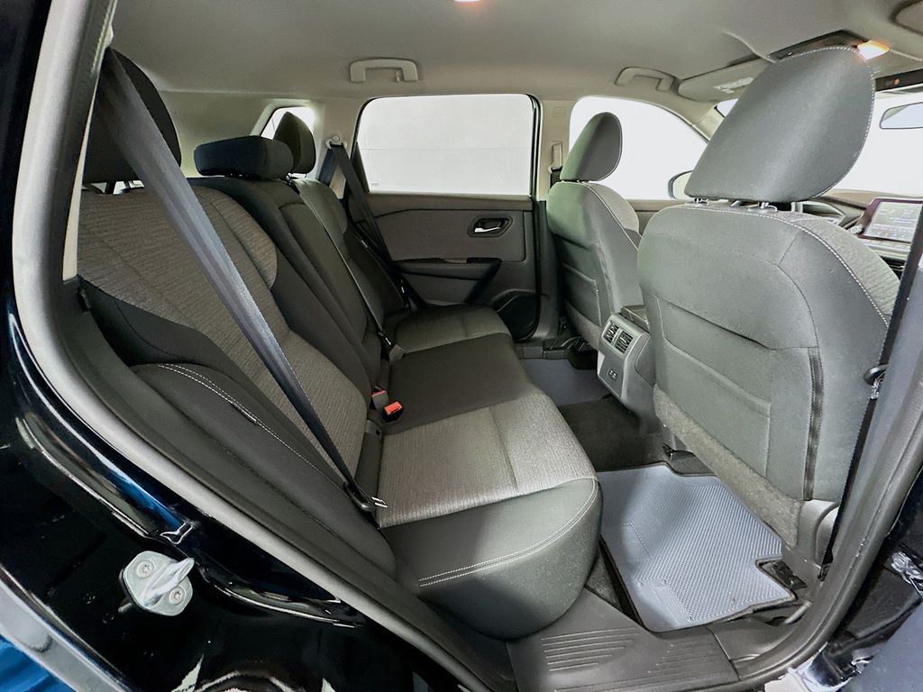 Thumbnail: 2021 Nissan Rogue - 26