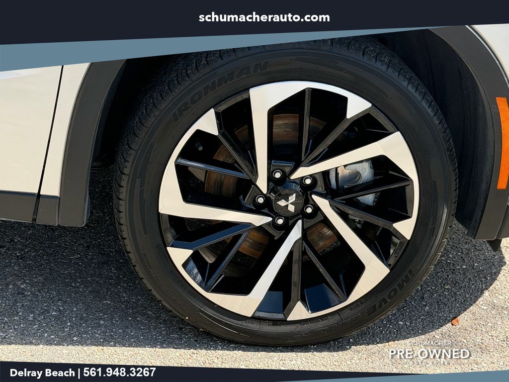 used 2024 Mitsubishi Outlander car, priced at $23,598