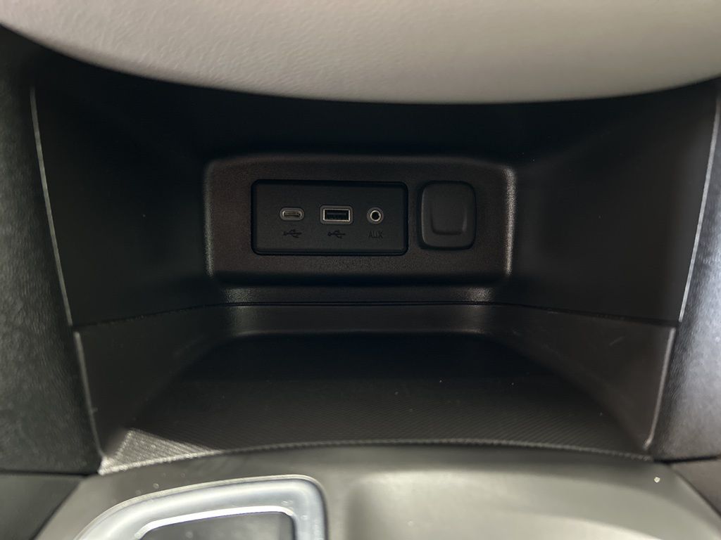 used 2023 Chevrolet Equinox car, priced at $20,966