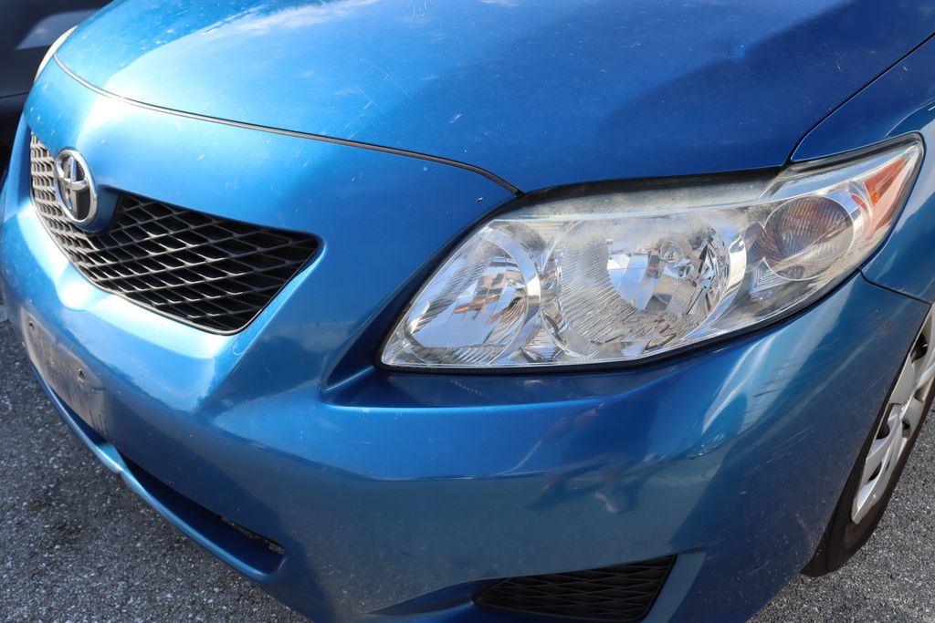 2010 Toyota Corolla LE 3