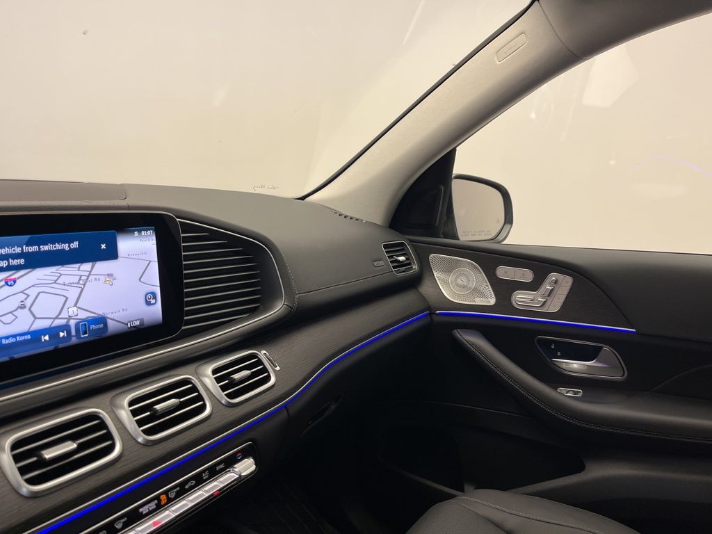 Thumbnail: 2026 Mercedes-Benz GLS - 22