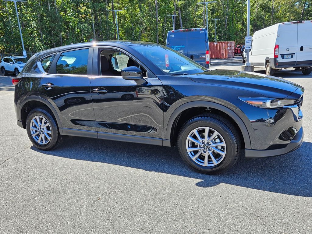 2025 Mazda CX-5 S's photo