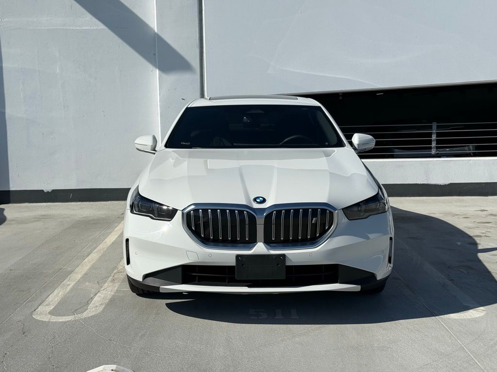 Thumbnail: 2024 BMW i5 - 3