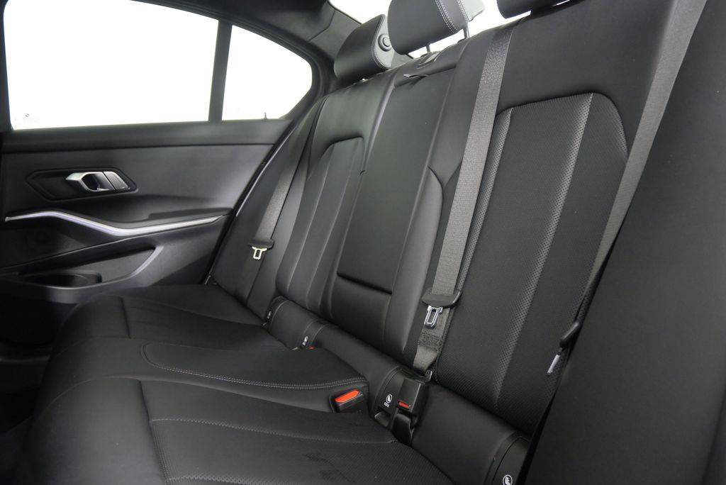 2022 BMW 3 Series 330i 15