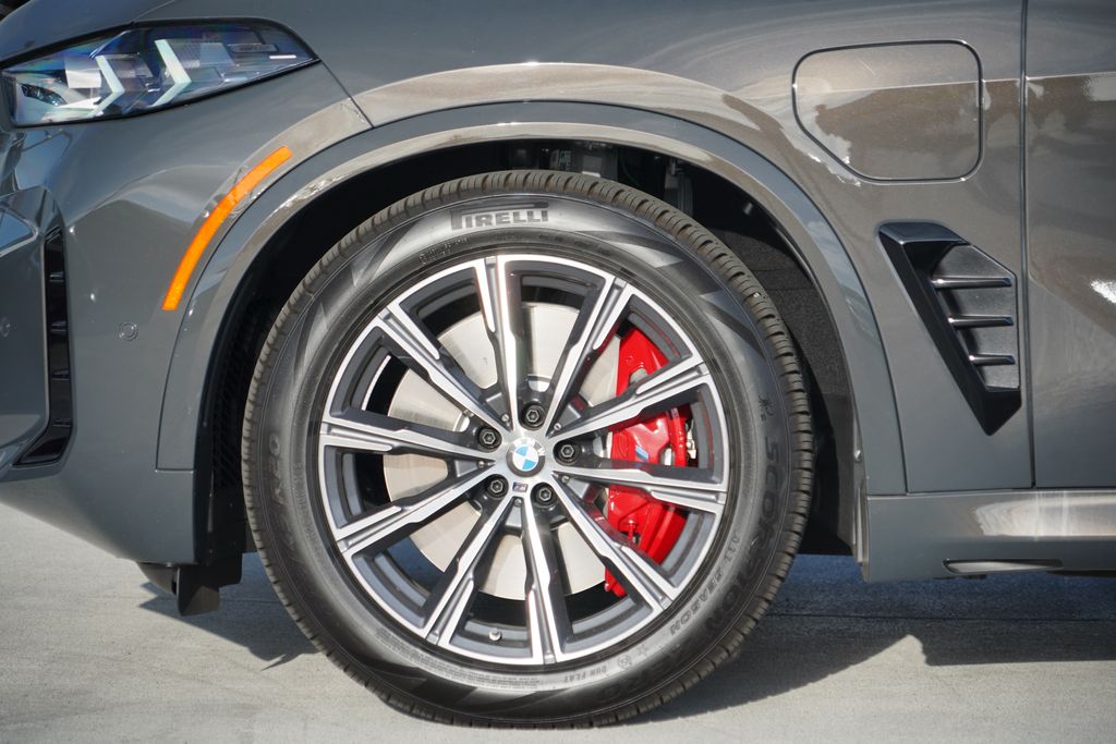 Thumbnail: 2026 BMW X5 - 5