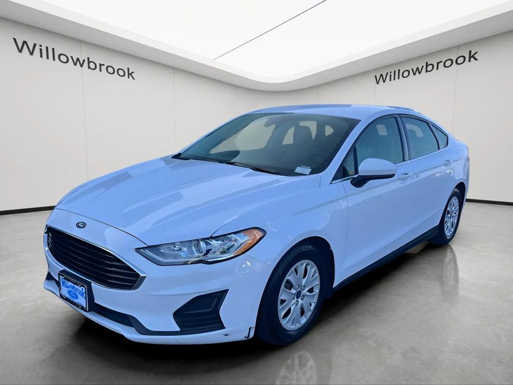 Oxford White 2020 Ford Fusion Sedan Front-Wheel Drive 6-Speed Automatic