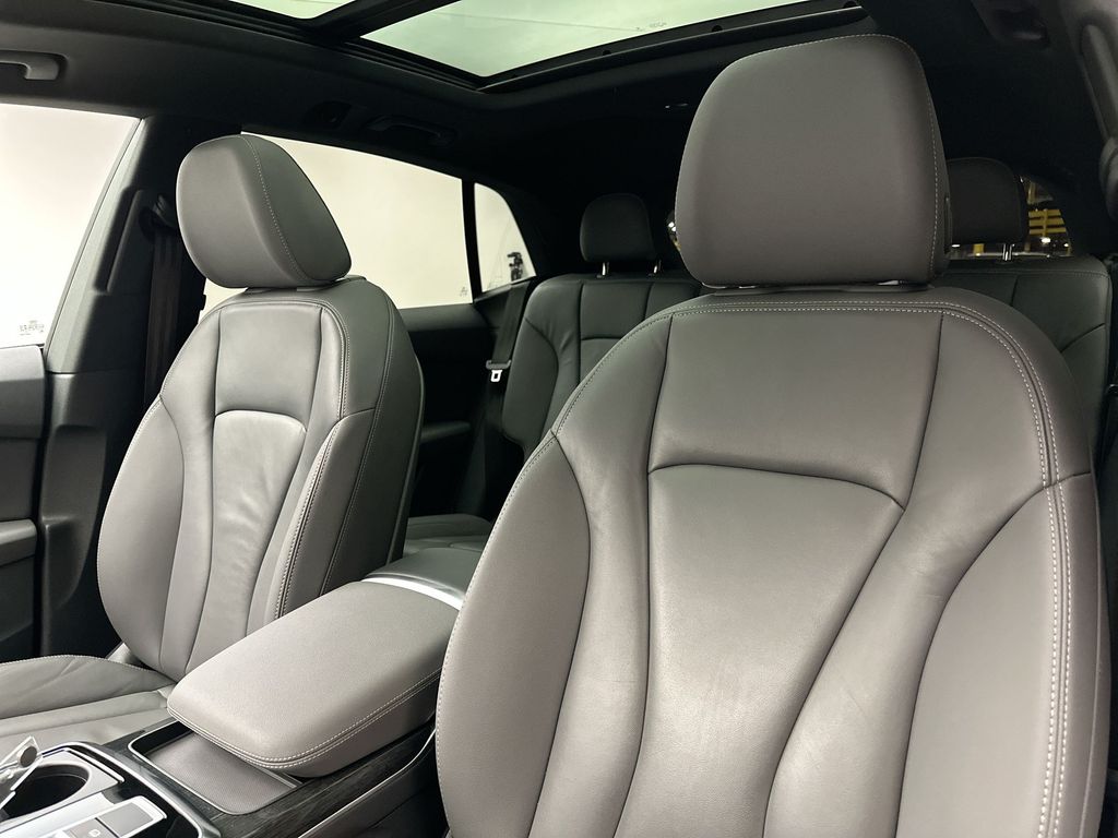 2019 Audi Q8 Premium 10