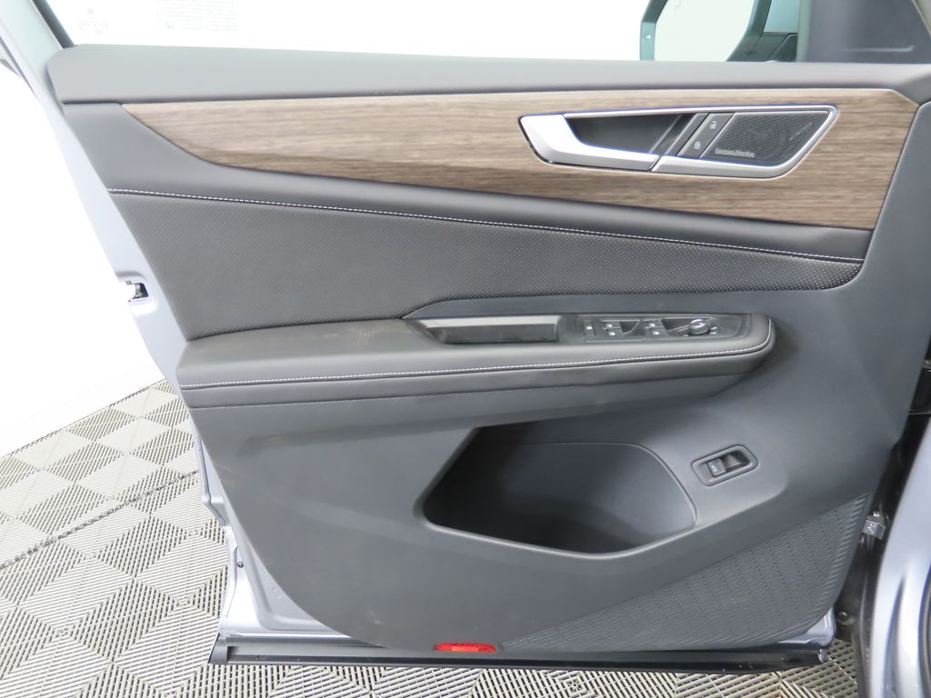 Thumbnail: 2025 Volkswagen Atlas - 24