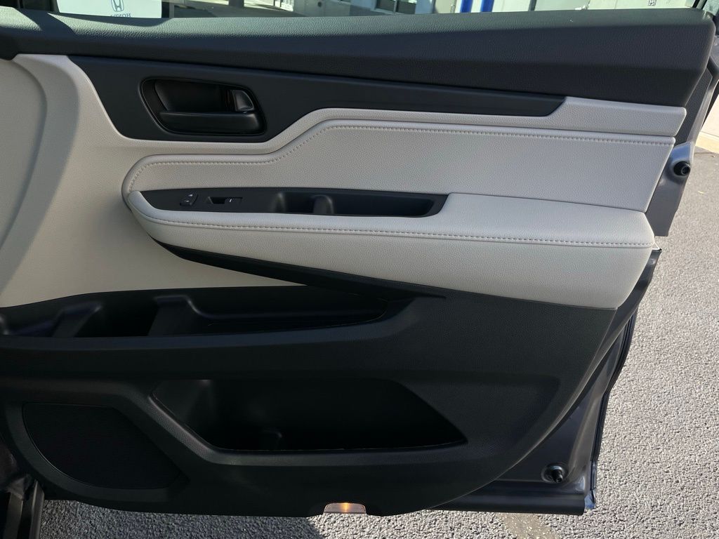 Thumbnail: 2026 Honda Odyssey - 31