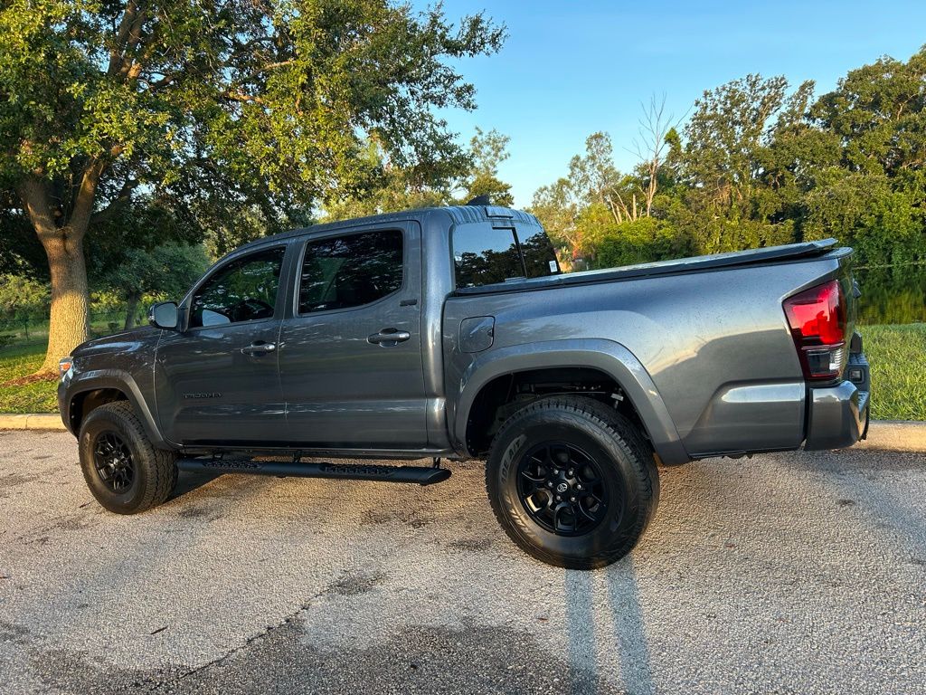 Thumbnail: 2022 Toyota Tacoma - 3