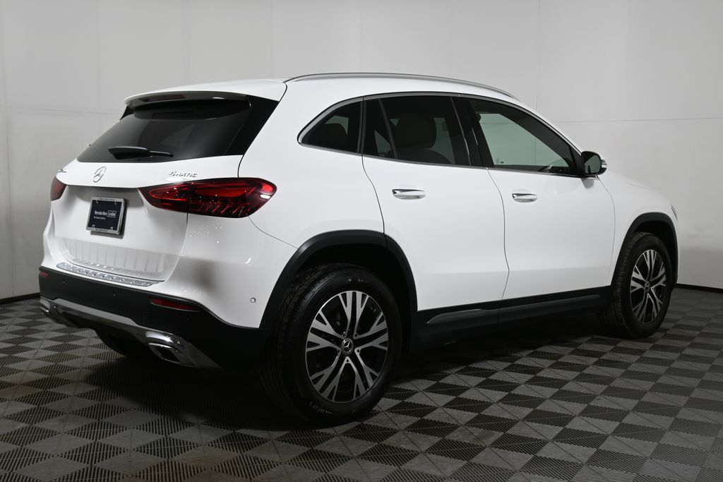 Thumbnail: 2026 Mercedes-Benz GLA - 7