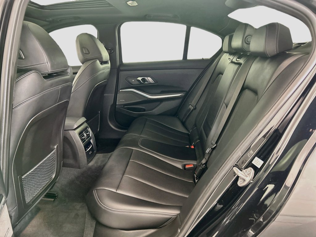 Thumbnail: 2023 BMW 3 Series - 20