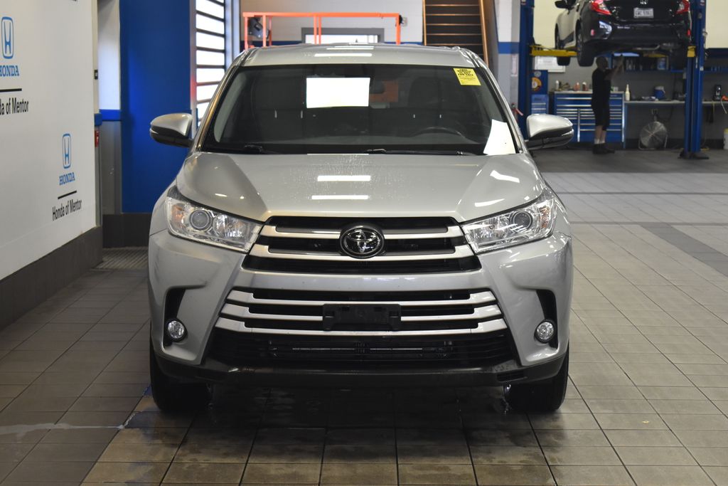 Thumbnail: 2018 Toyota Highlander - 2
