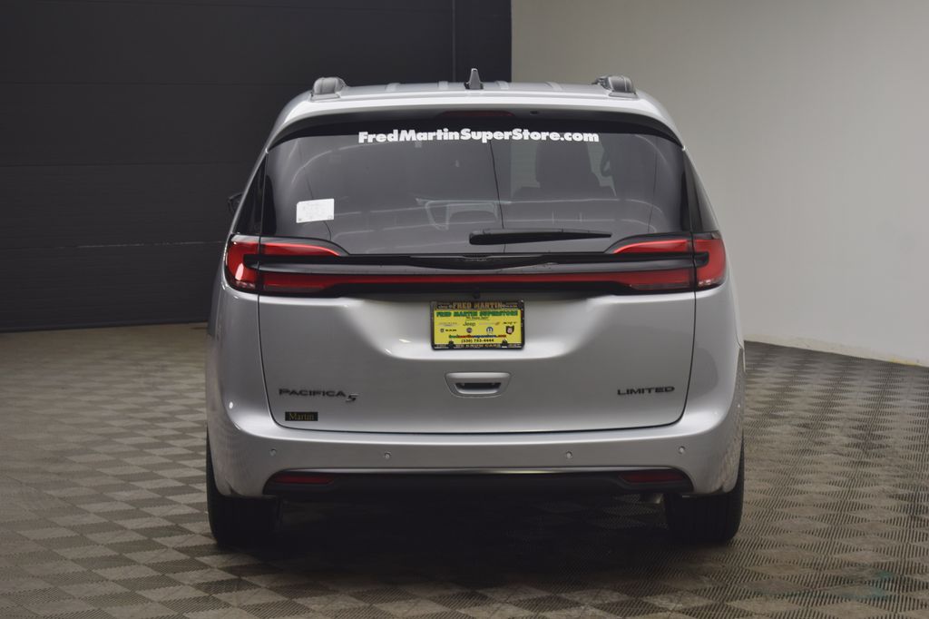 new 2026 Chrysler Pacifica car, priced at $47,696