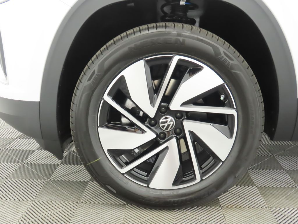 Thumbnail: 2026 Volkswagen Atlas - 30