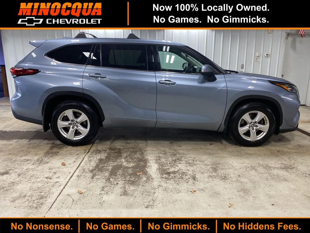 Moon Dust 2020 Toyota Highlander LE AWD SUV / Crossover All-Wheel Drive 8-Speed Automatic