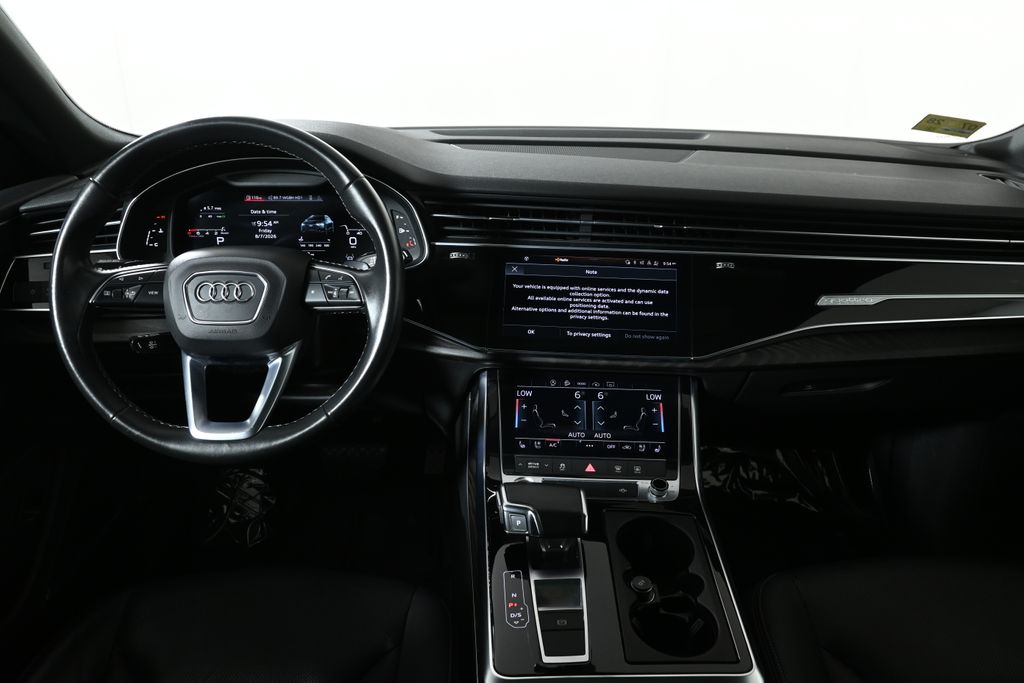 Thumbnail: 2022 Audi Q8 - 17