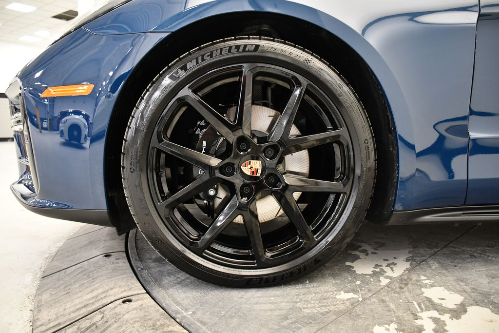 Thumbnail: 2026 Porsche Panamera - 14